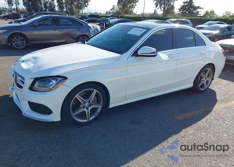 2017 Mercedes-Benz C 300 Sport из США, поврежденный, VIN 55SWF4JB9HU193938